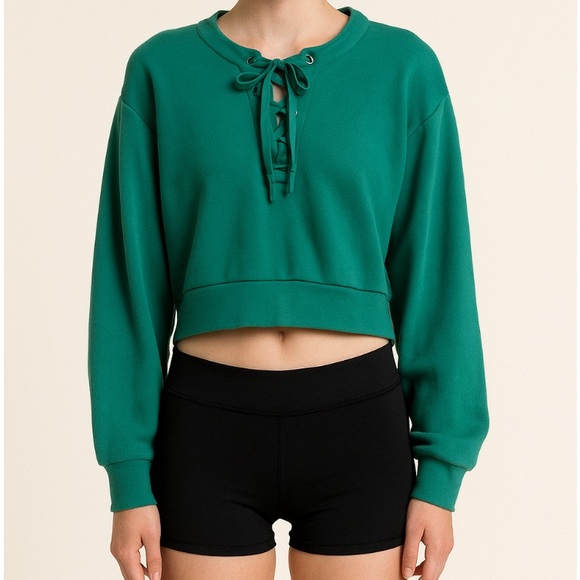 Victoria’s Secret Kelly Green Long Sleeve Semi Crop Sweatshirt Lace Up Front Sm - Picture 1 of 8